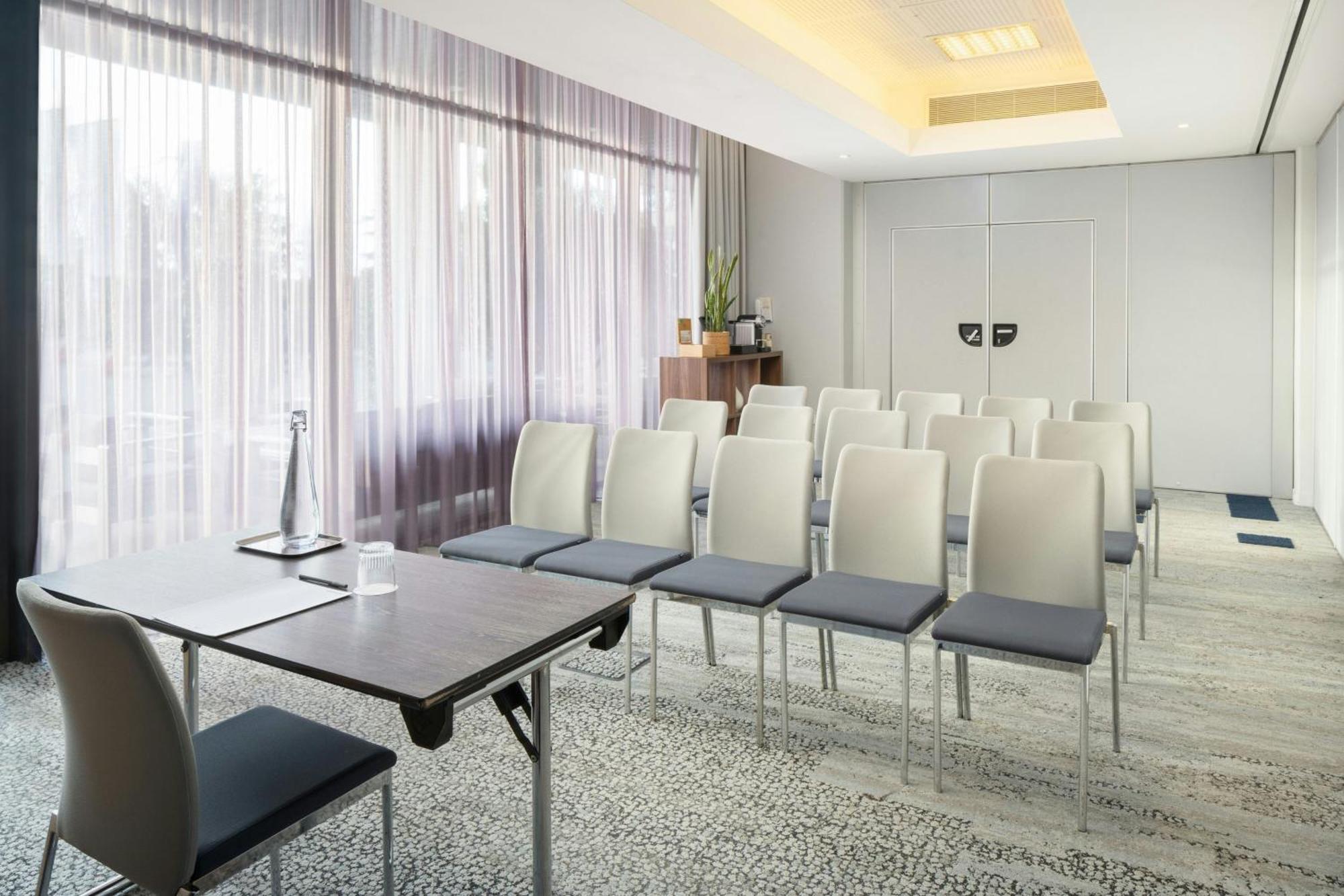 Courtyard By Marriott Toulouse Airport Hotell Eksteriør bilde