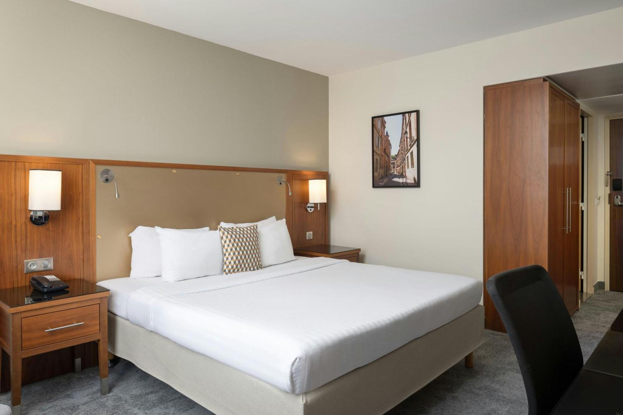 Courtyard By Marriott Toulouse Airport Hotell Eksteriør bilde