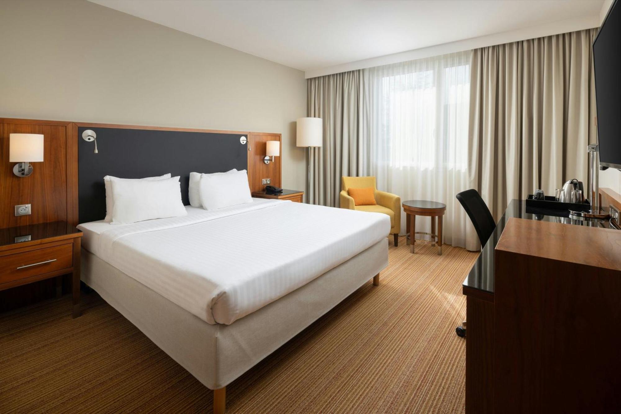 Courtyard By Marriott Toulouse Airport Hotell Eksteriør bilde